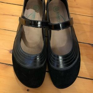 Naot Kirei black Mary Janes size 42